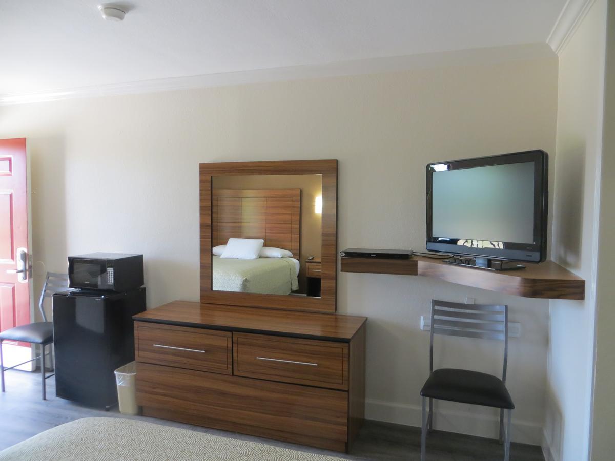 هيوستن Palace Inn South Wayside المظهر الخارجي الصورة