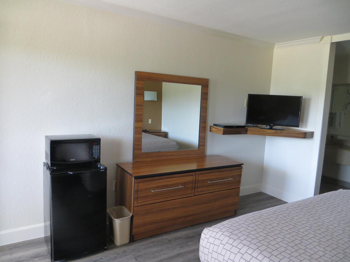 هيوستن Palace Inn South Wayside المظهر الخارجي الصورة